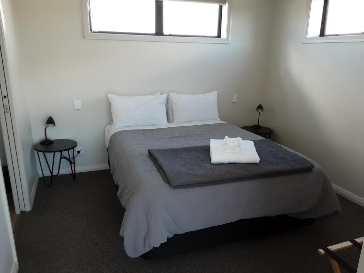 Two Thumbs Unit 2 Apartment Lake Tekapo Ngoại thất bức ảnh