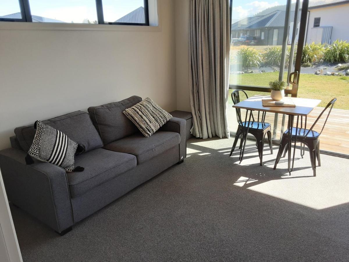 Two Thumbs Unit 2 Apartment Lake Tekapo Ngoại thất bức ảnh